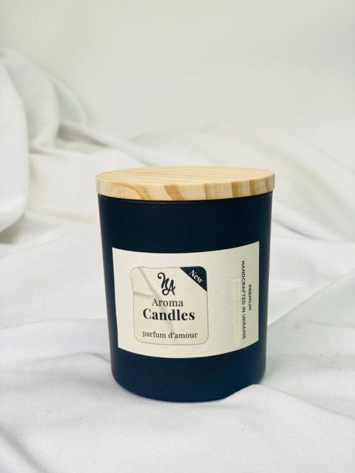 Aromatic candle Nouvel Amour Aroma AVENTUS CREED